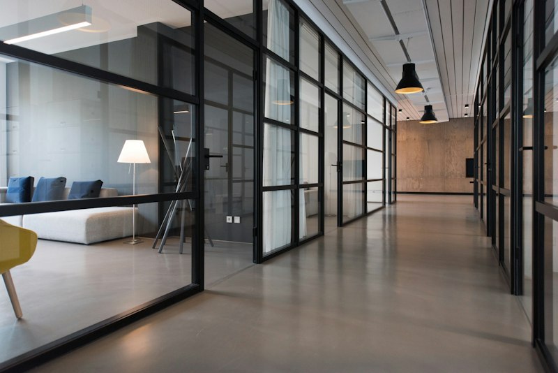 Minimal office lounge